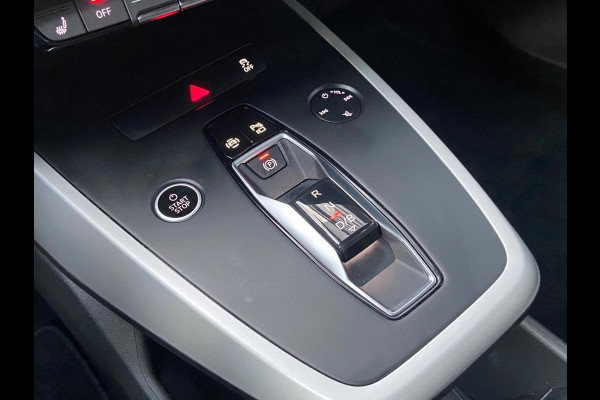 Audi Q4 e-tron 35 NIEUWSTAAT! 9900KM/NAV/CRUISE/CAMERA/VIRTUAL