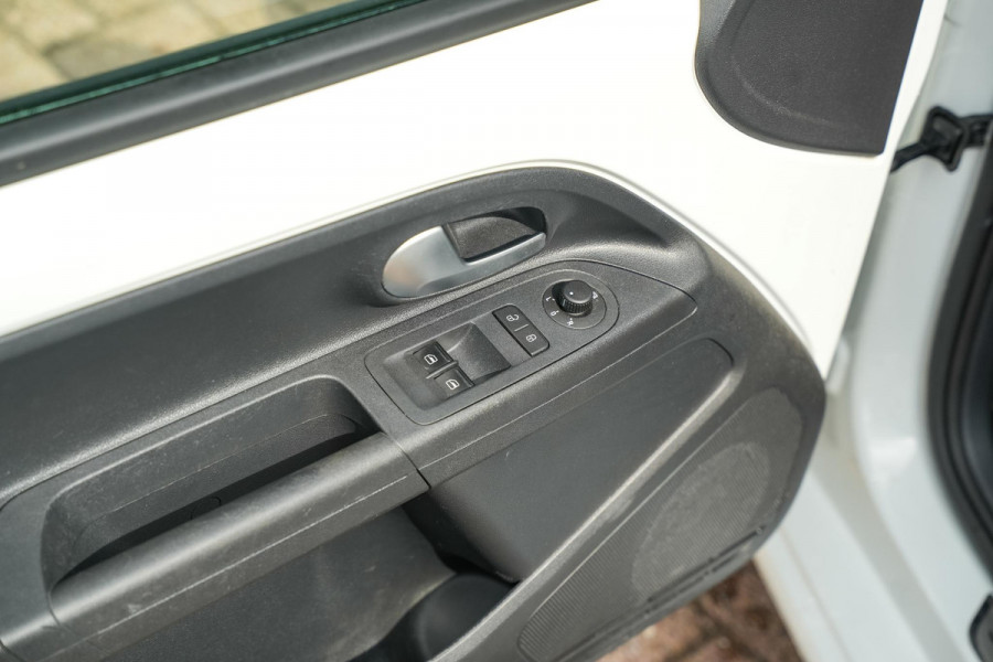 Volkswagen e-Up! e-up! Camera Airco Stoelverw. Voorruitverw. Cruise