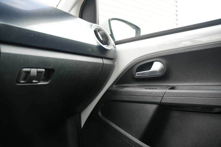 Volkswagen e-Up! e-up! Camera Airco Stoelverw. Voorruitverw. Cruise
