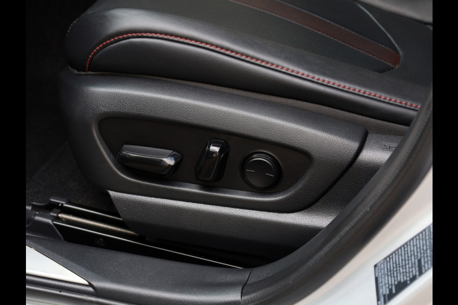 Lexus UX 250h F Sport Premium | Leder | Premium Audio | Stoelverwarming
