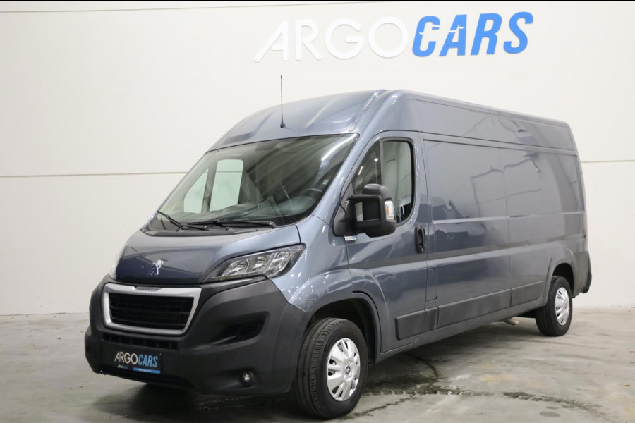 Peugeot Boxer 2.0 BlueHDI L3/H2 CAMERA NAVI AIRCO TREKHAAK GRIJS LEASE V/A € 99,- p.m. INRUIL MOGELIJK