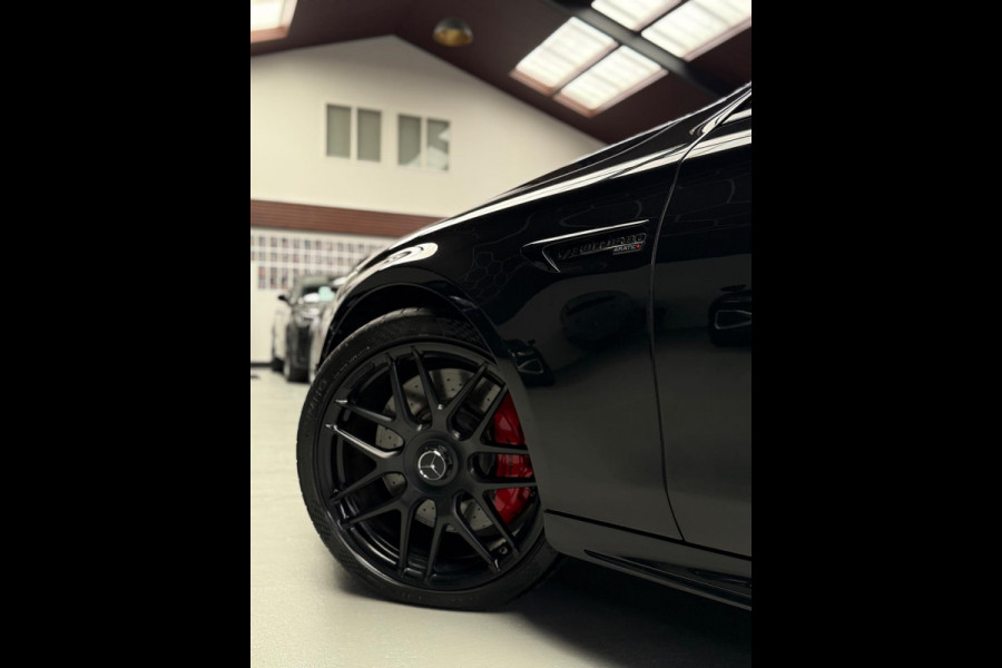 Mercedes-Benz E-Klasse E63 S AMG 4MATIC Panorama 612PK CarPlay