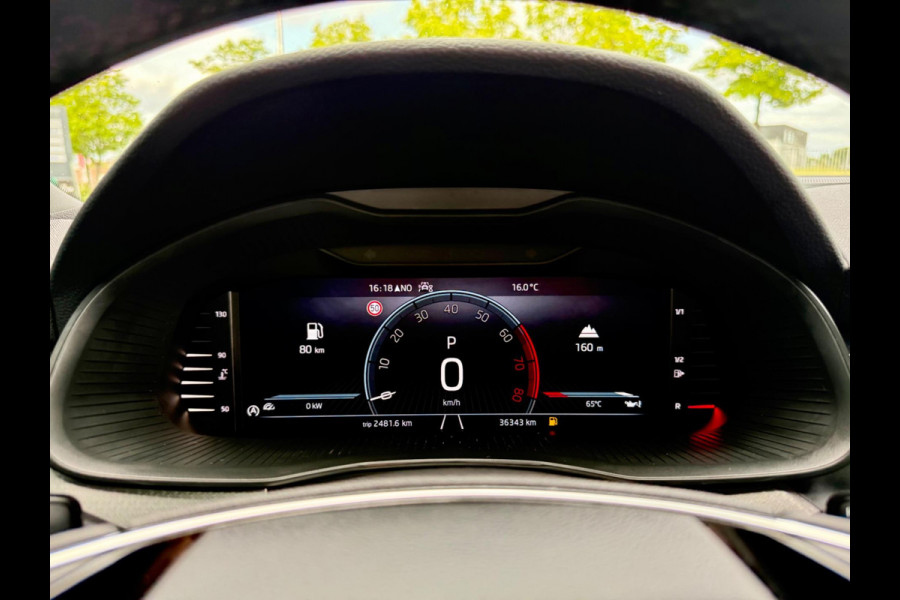Škoda SCALA 1.0 TSI automaat Business Edition, CarPlay, Panoramadak, Trekhaak