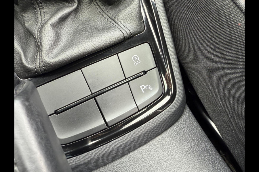 Škoda SCALA 1.0 TSI automaat Business Edition, CarPlay, Panoramadak, Trekhaak