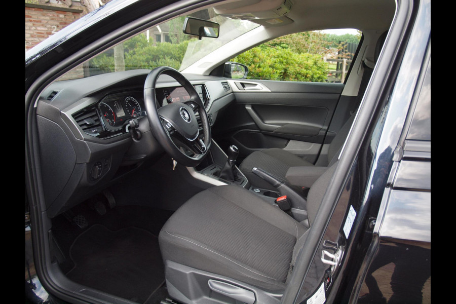Volkswagen Polo 1.0 MPI Comfortline Business | Apple Carplay | Cruise Control |