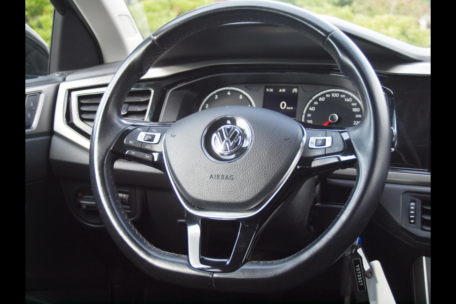 Volkswagen Polo 1.0 MPI Comfortline Business | Apple Carplay | Cruise Control |