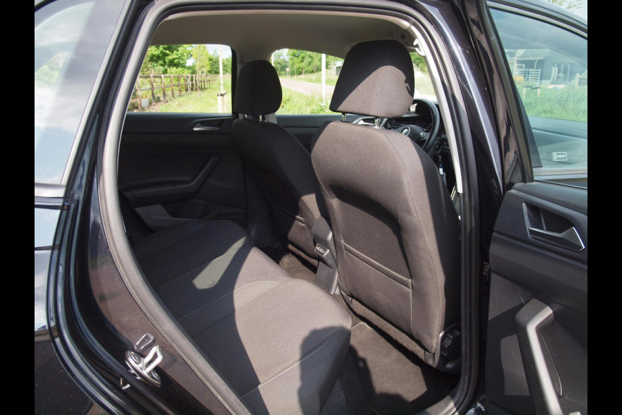 Volkswagen Polo 1.0 MPI Comfortline Business | Apple Carplay | Cruise Control |