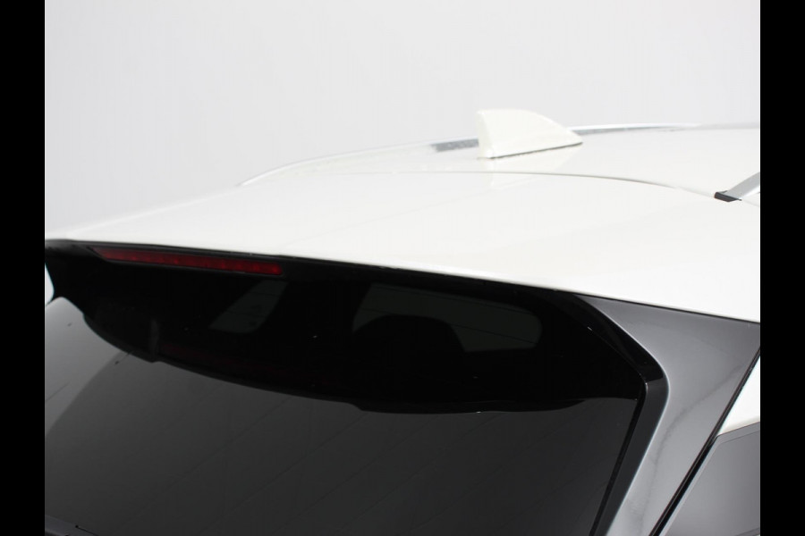 Nissan QASHQAI 1.3 MHEV Design Acenta Panorama dak  Climate control Adaptive cruise control LED  Parkeersensoren Achteruitrijcamera Apple Carplay/ Android Auto
