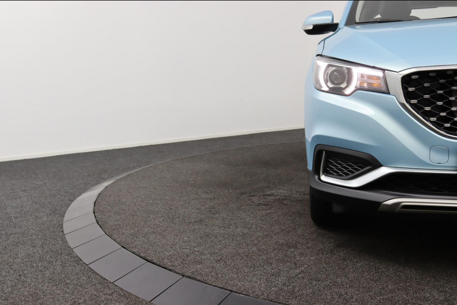 MG Mg Zs EV Luxury 45 kWh*PANO*LEER*ACC*NAVI*