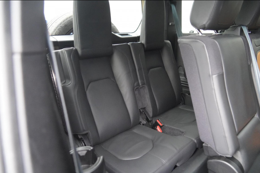 Land Rover Defender 110 3.0 P400 110 X 8-pers. / Milltek / Head-Up / Stoelkoeling / Pano / Trekhaak / Clearsight / Full Options!