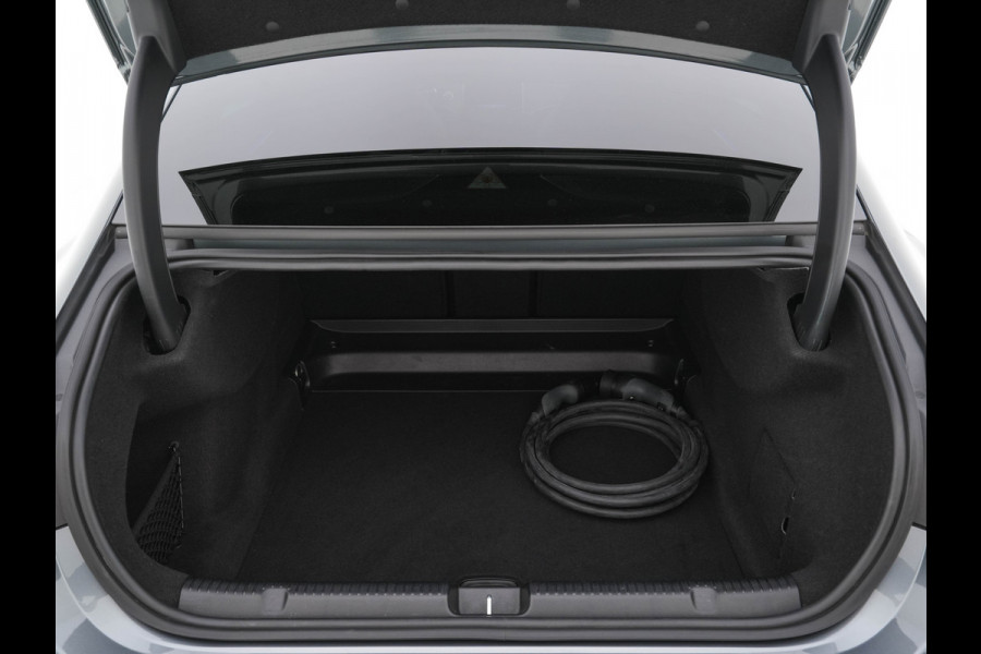 Mercedes-Benz EQE 350+ Launch-Edition AMG-Line 91 kWh [ 3-Fase ] Aut. *PANO | BURMESTER-SURROUND | ADAPTIVE-CRUISE | BLINDSPOT | LEATHER-MICROFIBRE | FULL-LED | AMBIENT-LIGHT | MEMORY-PACK | DIGI-COCKPIT | SPORT-SEATS | CAMERA | KEYLESS | DAB+ | CARPLAY |