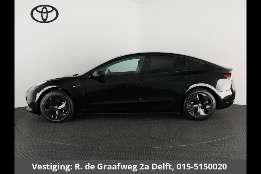 Tesla Model 3 Black Edition Standard RWD Plus 60 kWh | Navigatie | Panoramadak | Privacy Glass | ACCU 90%