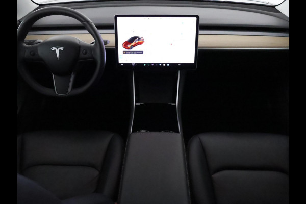 Tesla Model 3 Black Edition Standard RWD Plus 60 kWh | Navigatie | Panoramadak | Privacy Glass | ACCU 90%