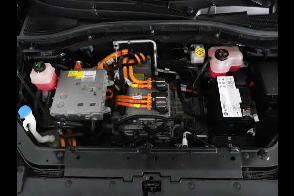 MG Mg Zs EV Luxury 45 kWh BIJNA 2020 | Leder | Schuif-/Kanteldak |