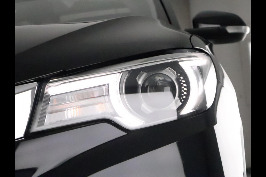 MG Mg Zs EV Luxury 45 kWh BIJNA 2020 | Leder | Schuif-/Kanteldak |
