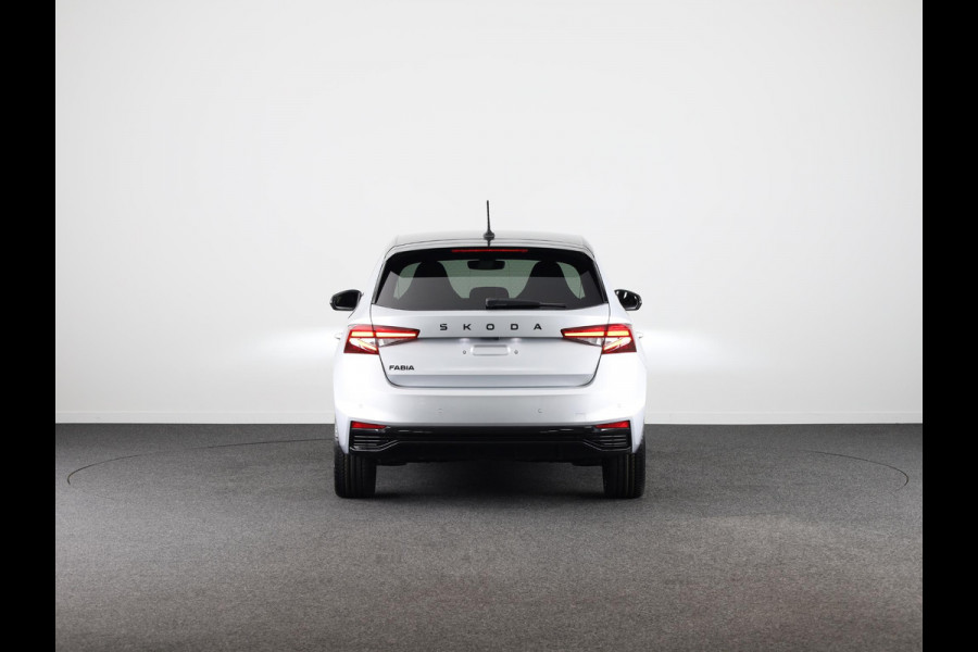 Škoda Fabia Monte Carlo 1.0 TSI 115 pk 7 versn. DSG | Travel assist plus | 18 inch lichtmetalen velgen | Verwarmbare voorstoelen | Zwart dak