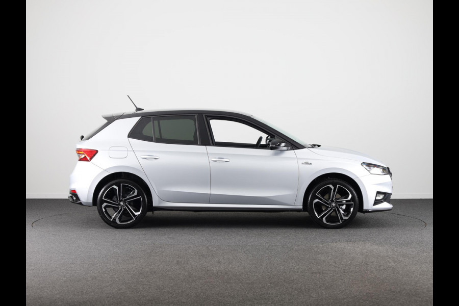 Škoda Fabia Monte Carlo 1.0 TSI 115 pk 7 versn. DSG | Travel assist plus | 18 inch lichtmetalen velgen | Verwarmbare voorstoelen | Zwart dak