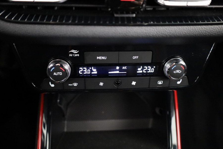 Škoda Fabia Monte Carlo 1.0 TSI 115 pk 7 versn. DSG | Travel assist plus | 18 inch lichtmetalen velgen | Verwarmbare voorstoelen | Zwart dak