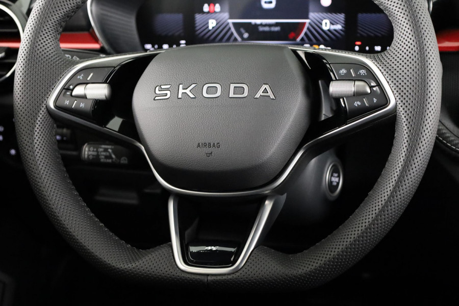 Škoda Fabia Monte Carlo 1.0 TSI 115 pk 7 versn. DSG | Travel assist plus | 18 inch lichtmetalen velgen | Verwarmbare voorstoelen | Zwart dak