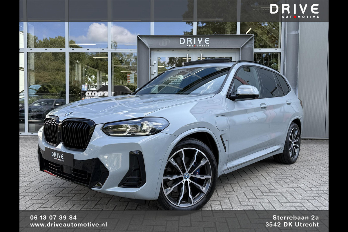 BMW X3 xDrive30e High Executive M-Sport|Pano|H&K|Schaalstoelen|Memory|HUD BMW X3 xDrive30e High Executive M-Sport|Pano|H&K|Schaalstoelen|Memory|HUD