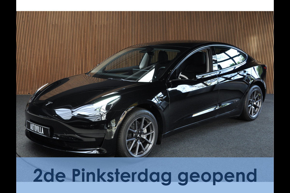 Tesla Model 3 RWD Autopilot ACC Stuurverwarm. PDC Leer Navi Panoramadak 360° Elektr. achterklep Stoelverwarming voor & achter Climate voor & achter LM velgen BTW auto! Nieuw! Tesla Model 3 RWD Autopilot ACC Stuurverwarm. PDC Leer Navi Panoramadak 360° Elektr. achterklep Stoelverwarming voor & achter Climate voor & achter LM velgen BTW auto! Nieuw!