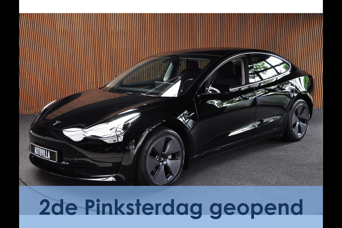 Tesla Model 3 RWD Autopilot ACC Stuurverwarm. PDC Leer Navi Panoramadak 360° Elektr. achterklep Stoelverwarming voor & achter Climate voor & achter LM velgen BTW auto! Nieuw!