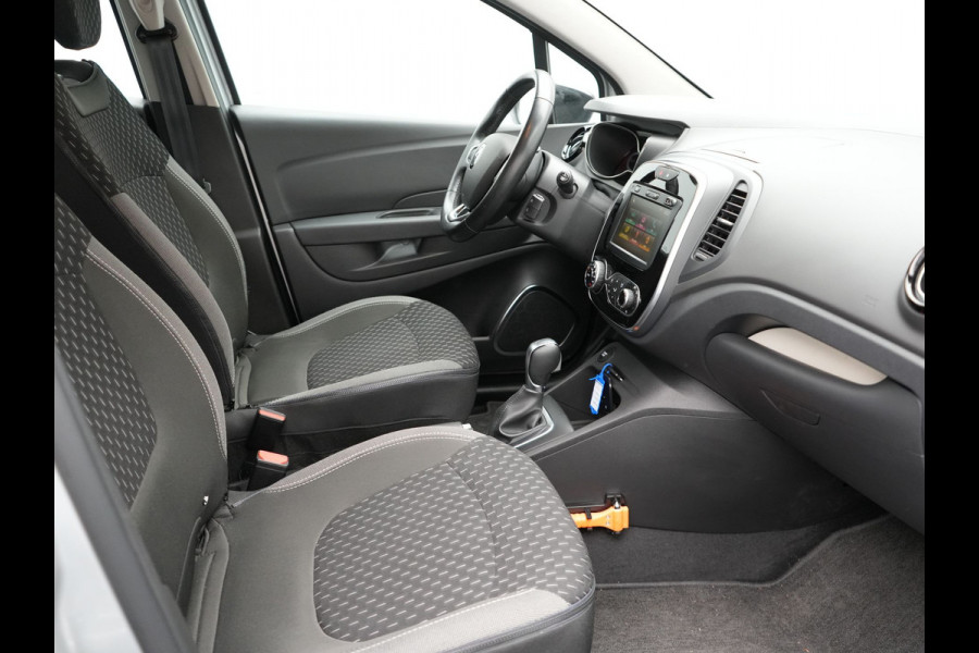Renault Captur 1.3 TCe Intens Automaat 150pk | Trekhaak | Apple Carplay | Navigatie | DAB | Android Auto | Cruise Control | L.M. 17" | LED Koplampen |