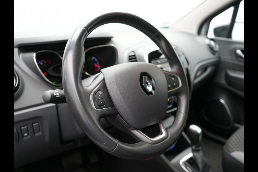 Renault Captur 1.3 TCe Intens Automaat 150pk | Trekhaak | Apple Carplay | Navigatie | DAB | Android Auto | Cruise Control | L.M. 17" | LED Koplampen |