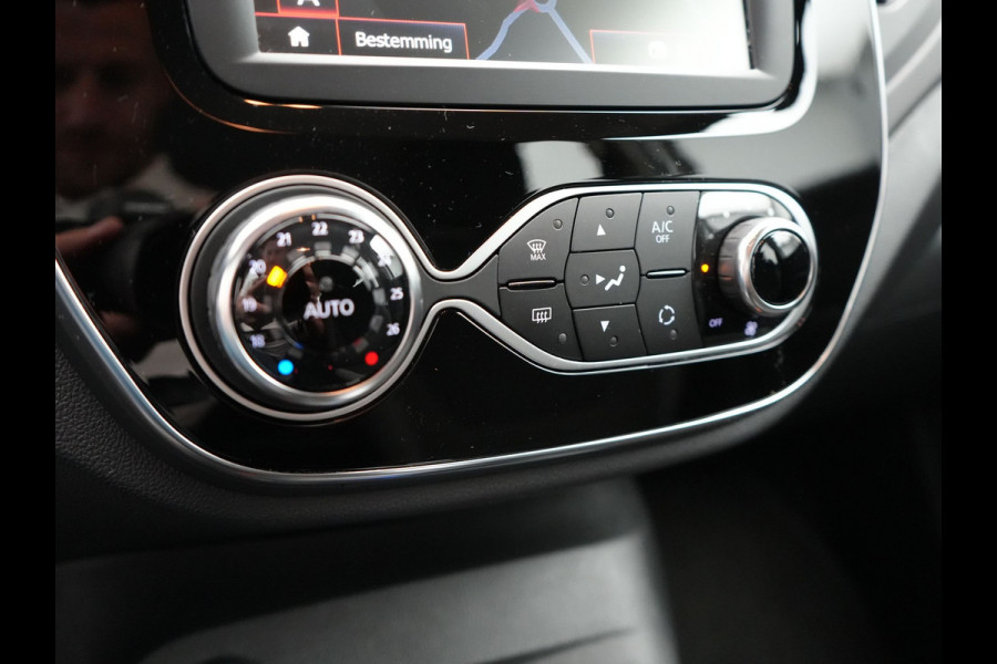 Renault Captur 1.3 TCe Intens Automaat 150pk | Trekhaak | Apple Carplay | Navigatie | DAB | Android Auto | Cruise Control | L.M. 17" | LED Koplampen |