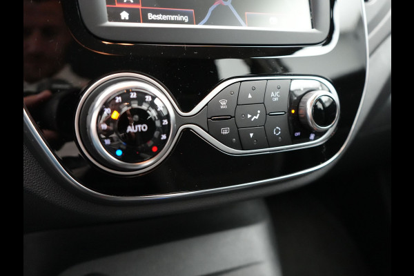 Renault Captur 1.3 TCe Intens Automaat 150pk | Trekhaak | Apple Carplay | Navigatie | DAB | Android Auto | Cruise Control | L.M. 17" | LED Koplampen |