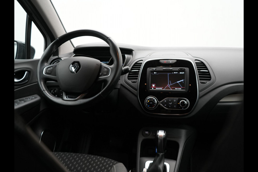 Renault Captur 1.3 TCe Intens Automaat 150pk | Trekhaak | Apple Carplay | Navigatie | DAB | Android Auto | Cruise Control | L.M. 17" | LED Koplampen |