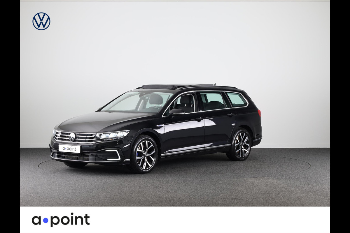 Volkswagen Passat Variant 1.4 TSI PHEV GTE Business 218PK DSG | Panorama dak | Trekhaak elektrisch | Stoelverwarming | Digitale cockpit | Volkswagen Passat Variant 1.4 TSI PHEV GTE Business 218PK DSG | Panorama dak | Trekhaak elektrisch | Stoelverwarming | Digitale cockpit |