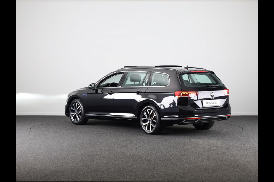 Volkswagen Passat Variant 1.4 TSI PHEV GTE Business 218PK DSG | Panorama dak | Trekhaak elektrisch | Stoelverwarming | Digitale cockpit |