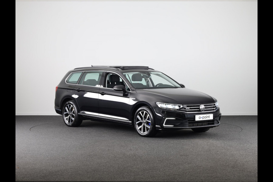 Volkswagen Passat Variant 1.4 TSI PHEV GTE Business 218PK DSG | Panorama dak | Trekhaak elektrisch | Stoelverwarming | Digitale cockpit |