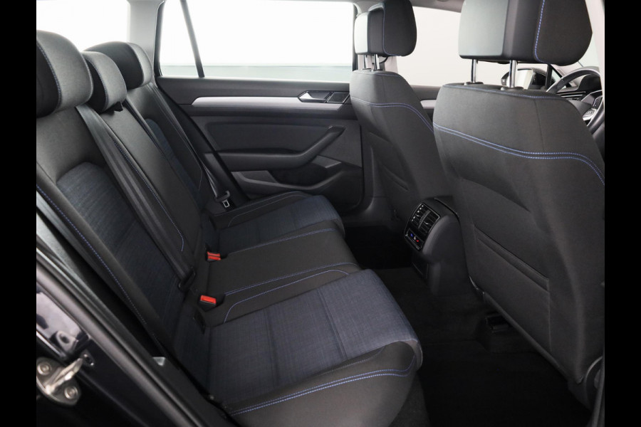 Volkswagen Passat Variant 1.4 TSI PHEV GTE Business 218PK DSG | Panorama dak | Trekhaak elektrisch | Stoelverwarming | Digitale cockpit |