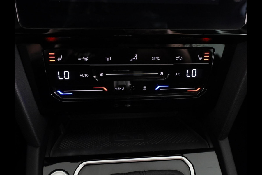 Volkswagen Passat Variant 1.4 TSI PHEV GTE Business 218PK DSG | Panorama dak | Trekhaak elektrisch | Stoelverwarming | Digitale cockpit |
