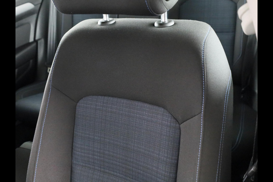 Volkswagen Passat Variant 1.4 TSI PHEV GTE Business 218PK DSG | Panorama dak | Trekhaak elektrisch | Stoelverwarming | Digitale cockpit |