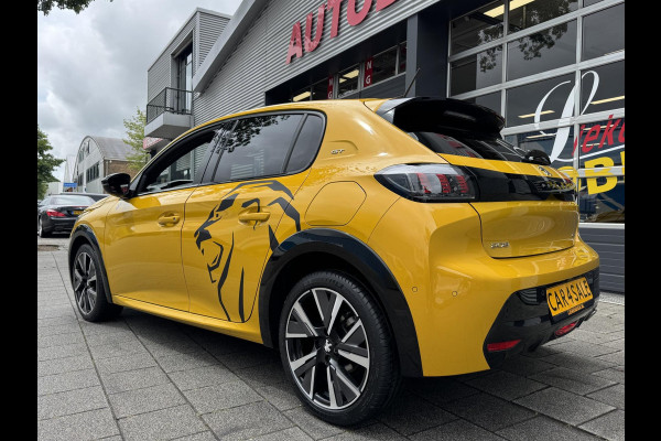 Peugeot 208 1.2 PureTech GT - Panorama dak I Navigatie I Airco I Sport pakket I 1/2 Leer I Trekhaak I Dealer onderhouden