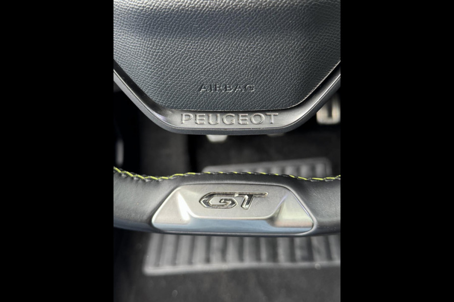 Peugeot 208 1.2 PureTech GT - Panorama dak I Navigatie I Airco I Sport pakket I 1/2 Leer I Trekhaak I Dealer onderhouden