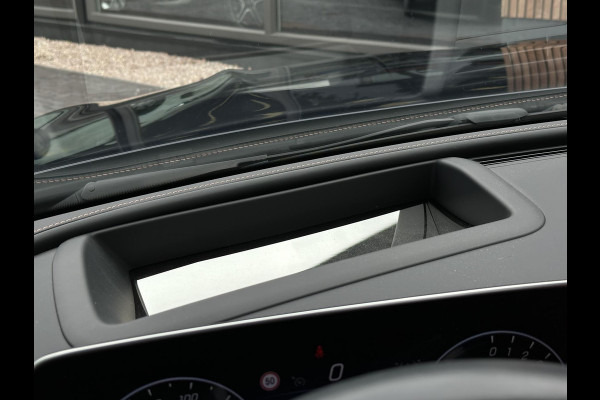 Mercedes-Benz C-Klasse Estate 300 e AMG Line Panoramadak Luxe Leder Adapt. Cruise Headup Display LED Trekhaak 18''LM 1e Eigenaar