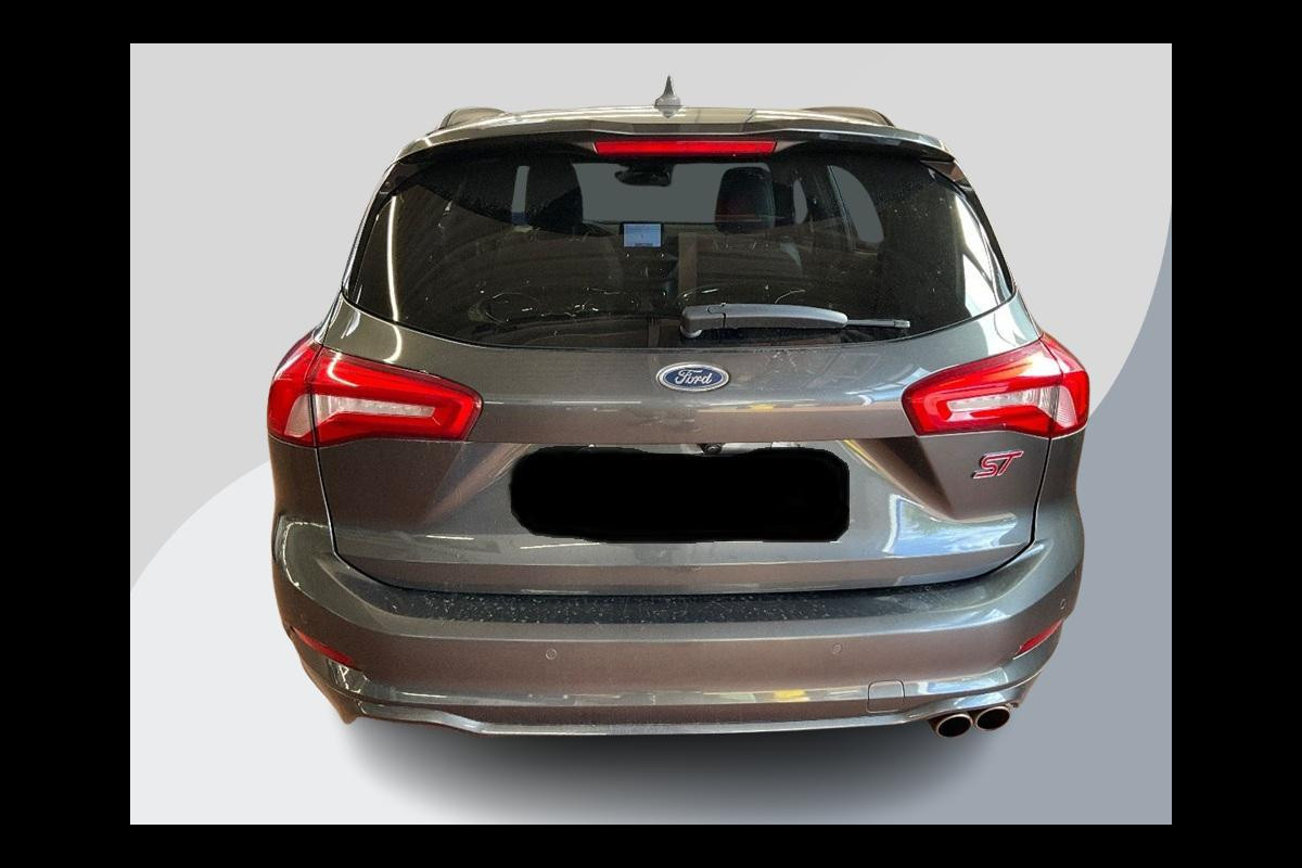 Ford FOCUS Wagon 2.0 EcoBlue ST 190pk diesel | Wegklapbare trekhaak | Adaptive cruise control | Winter Pack | Adaptive LED | Head up Display | Bang&Olufsen |  1.800 kg trekgewicht