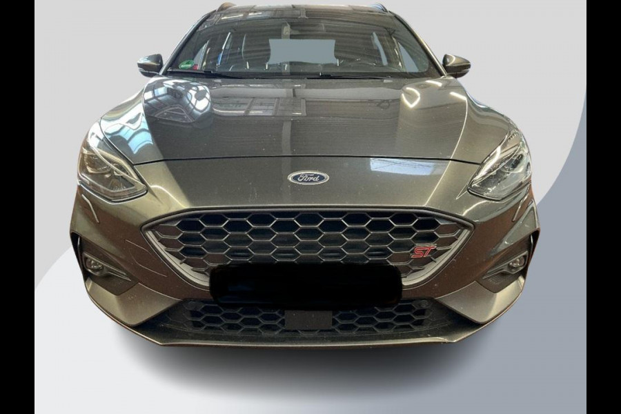 Ford FOCUS Wagon 2.0 EcoBlue ST 190pk diesel | Wegklapbare trekhaak | Adaptive cruise control | Winter Pack | Adaptive LED | Head up Display | Bang&Olufsen |  1.800 kg trekgewicht