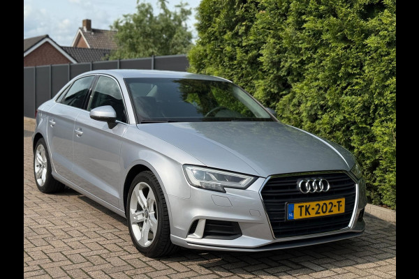 Audi A3 Limousine 30 TFSI Sport CarPlay