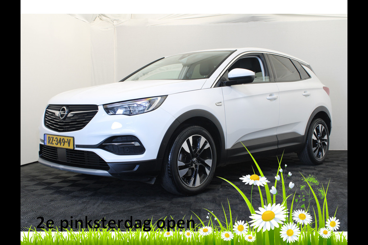 Opel Grandland X 1.2 Turbo Business Executive |Trekhaak|Navi|Elek klep| Opel Grandland X 1.2 Turbo Business Executive |Trekhaak|Navi|Elek klep|