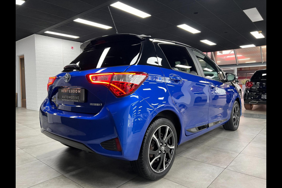 Toyota Yaris 1.5 Hybrid Bi-Tone| Lane | Camera | LED |Keyles
