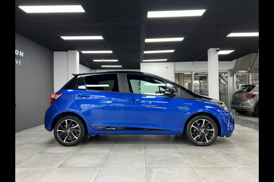 Toyota Yaris 1.5 Hybrid Bi-Tone| Lane | Camera | LED |Keyles