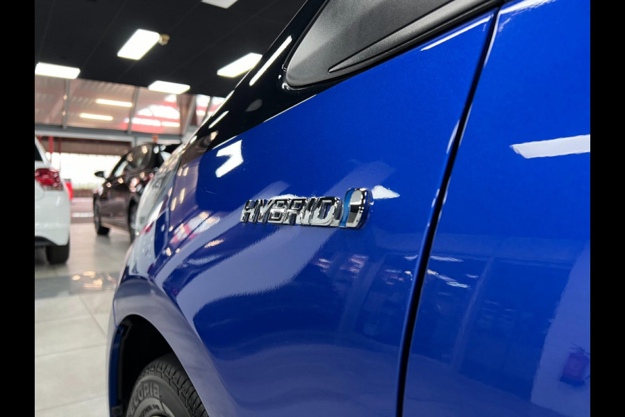 Toyota Yaris 1.5 Hybrid Bi-Tone| Lane | Camera | LED |Keyles