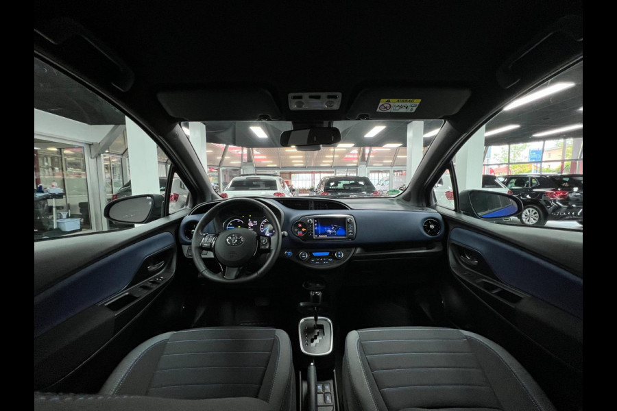 Toyota Yaris 1.5 Hybrid Bi-Tone| Lane | Camera | LED |Keyles
