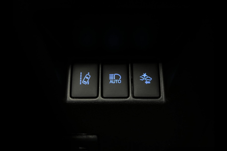 Toyota Yaris 1.5 Hybrid Bi-Tone| Lane | Camera | LED |Keyles