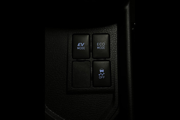 Toyota Yaris 1.5 Hybrid Bi-Tone| Lane | Camera | LED |Keyles